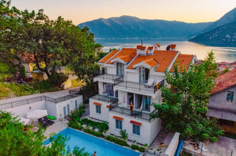 Квартира, 883 м², 250 000$ — FAKTOR